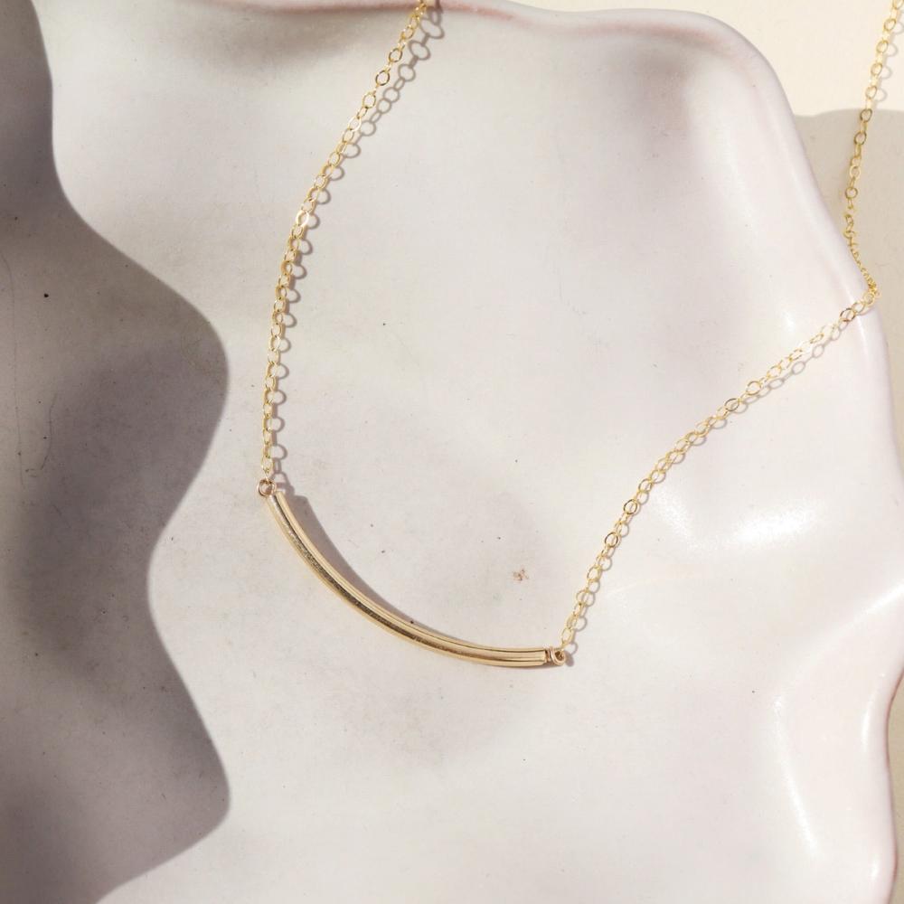 Minimal Necklace in 14k gold fill