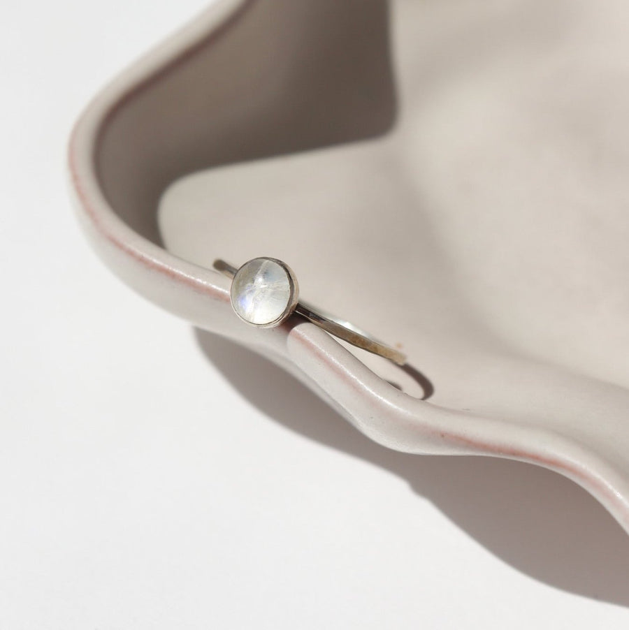 Moonstone Ring 6mm