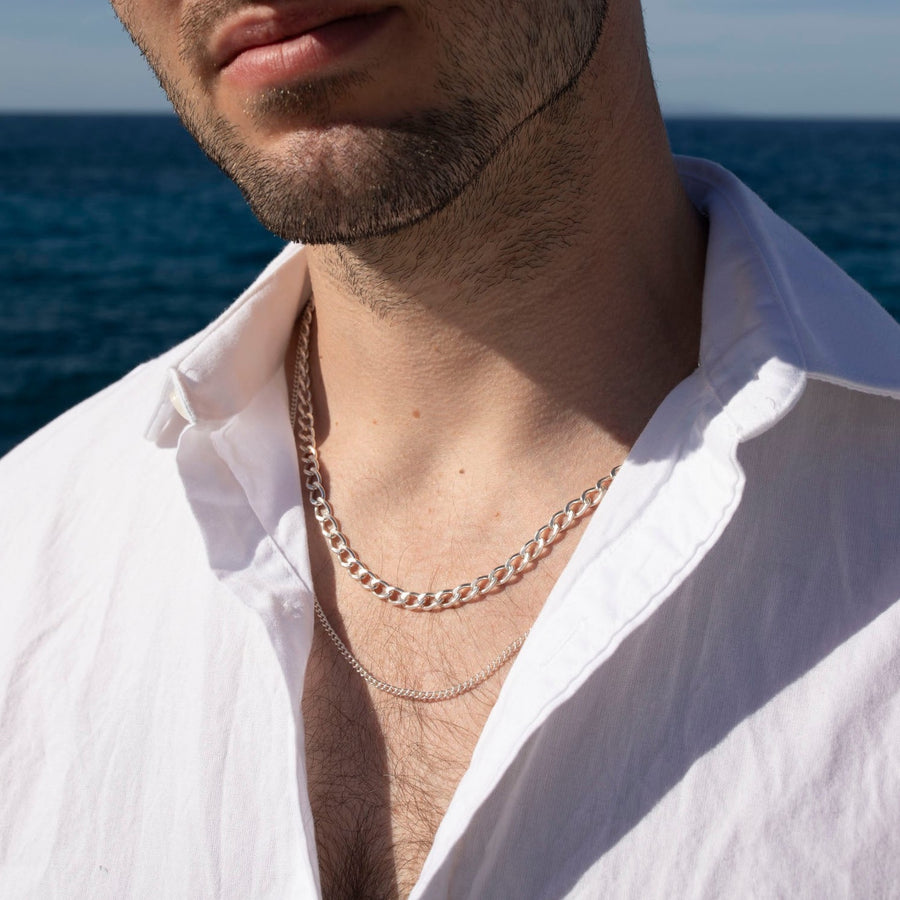 Model found wearing 925 sterling silver Alex chain pair with the la mer chain. 