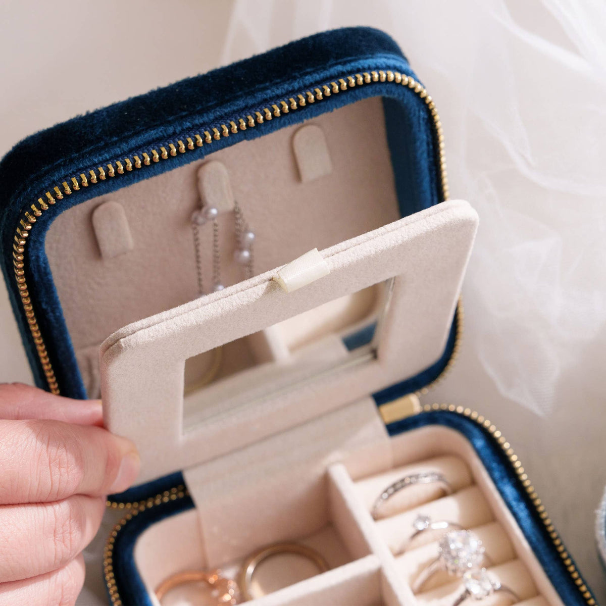 bewell - Velvet Jewelry Box